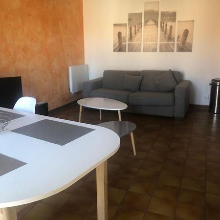 Appartement 4 Personnes Vue Mer Carqueiranne Exterior photo